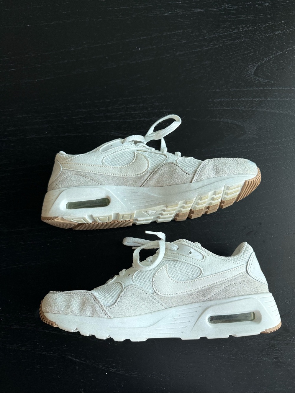 Nike women Air Max SC White Suede Sneakers with Gum Sole - Picture 2 of 5